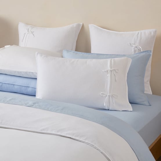 Elisa White Bow Pillowcases