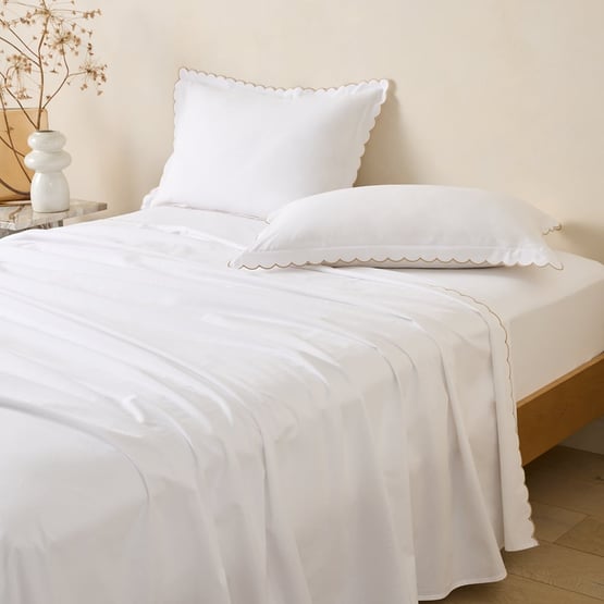 Elisa White & Sesame Scalloped Sheet Set