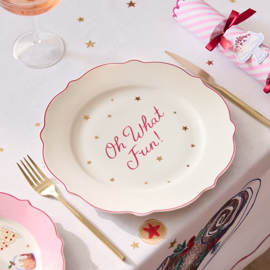 Festive Fun Pink Dinner Plate Pack of 4