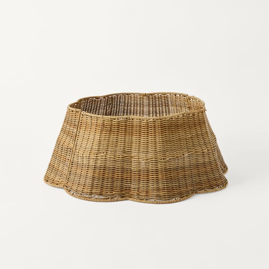 Scallop Natural Christmas Tree Skirt
