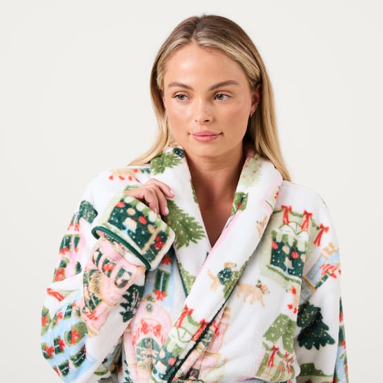 Christmas Village Green Ultrasoft Robe