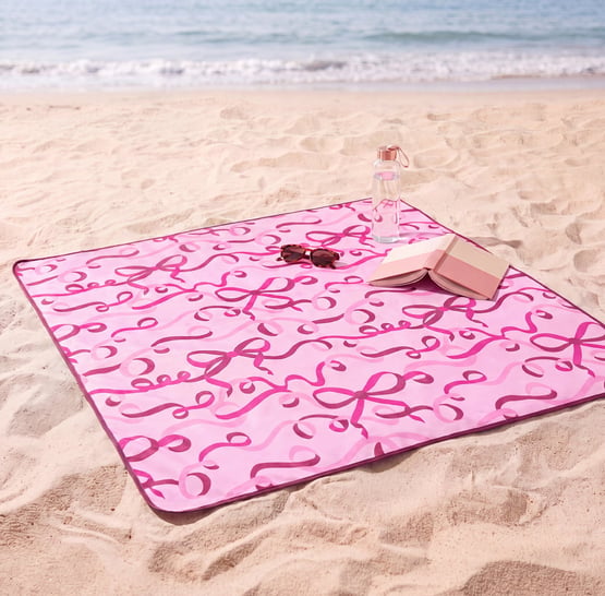 Christmas Ribbons Pink & Burgundy Regular Picnic Rug