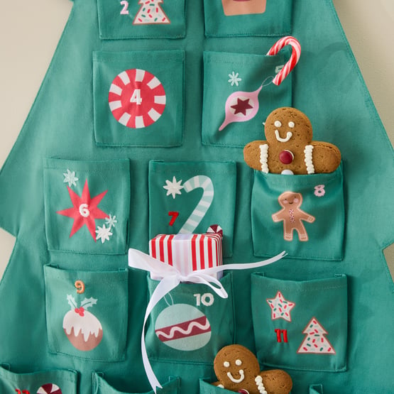 Kids Christmas Cheer Tree Green Advent Calendar	