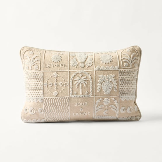 Day Dreaming White Cushion