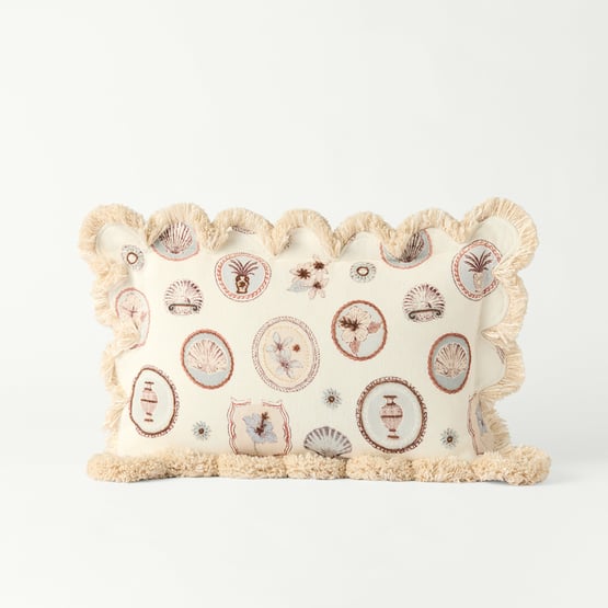 Island Drift White Cushion 