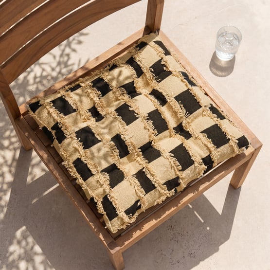 Check Natural & Black Tufted Woven Chair Pad 