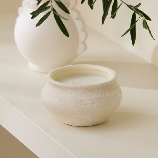 Nusa White Mediterranean Candle 340g