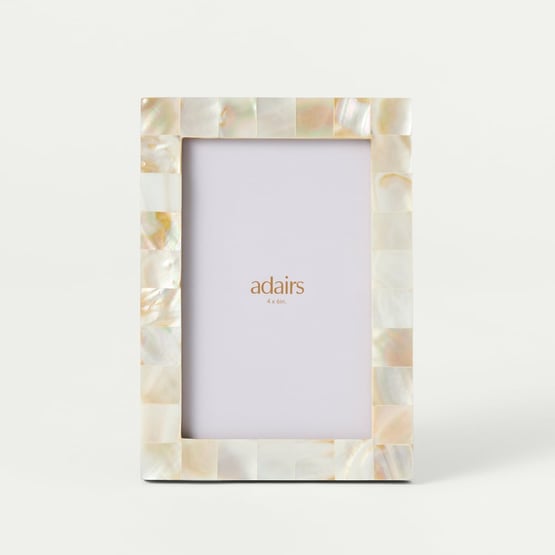 Pearla Natural Portrait Frame