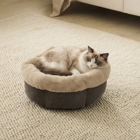Hadley Mink Pet Bed 