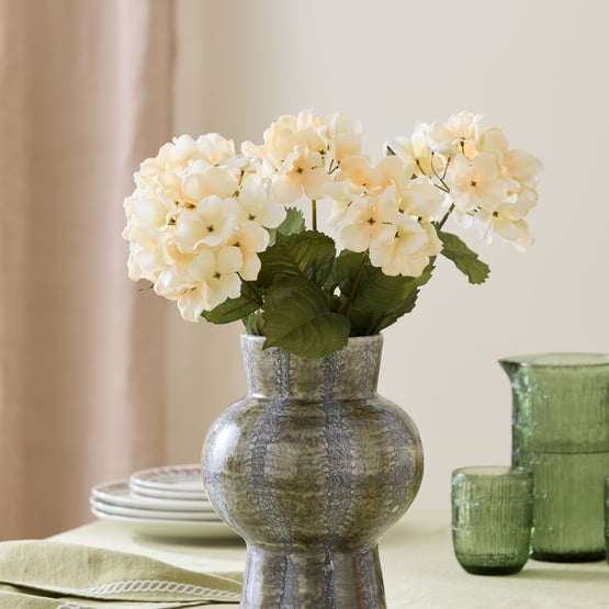 Hydrangea Cream Stem