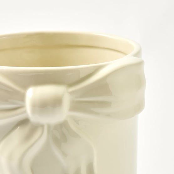 Coco Bow Whit Pot