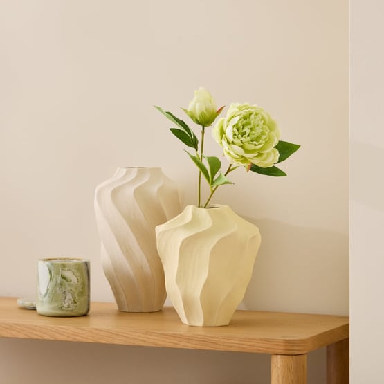 Peony Green Stem with Bud