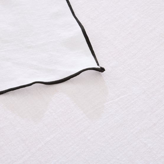 Lulu White & Black Tablecloth