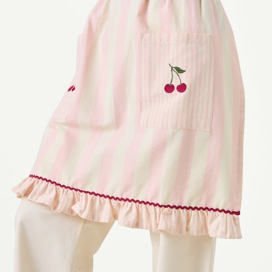 Ma Cherie' Apron Cherry