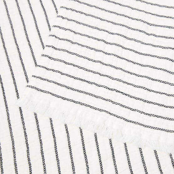 European Migsa White & Black Throw