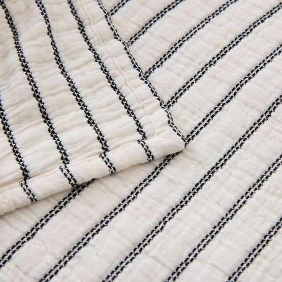 European Migsa White & Black Blanket