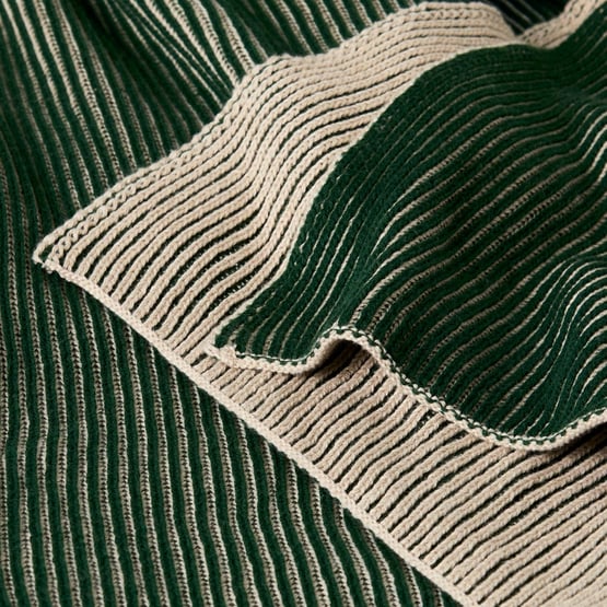 Bendigo Ivy Knitted Throw