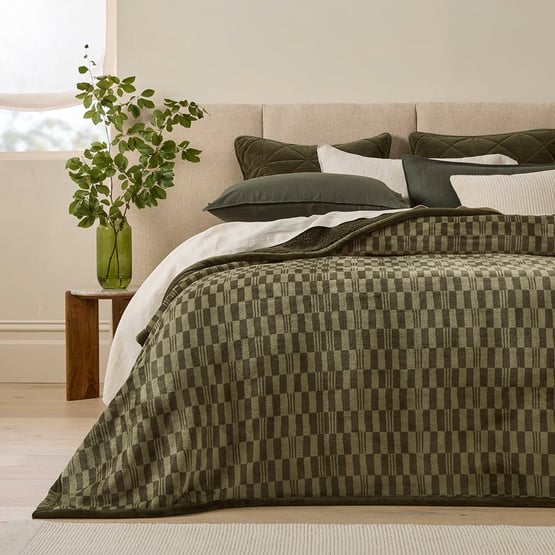 Sherpa Ivy Tile Blanket 