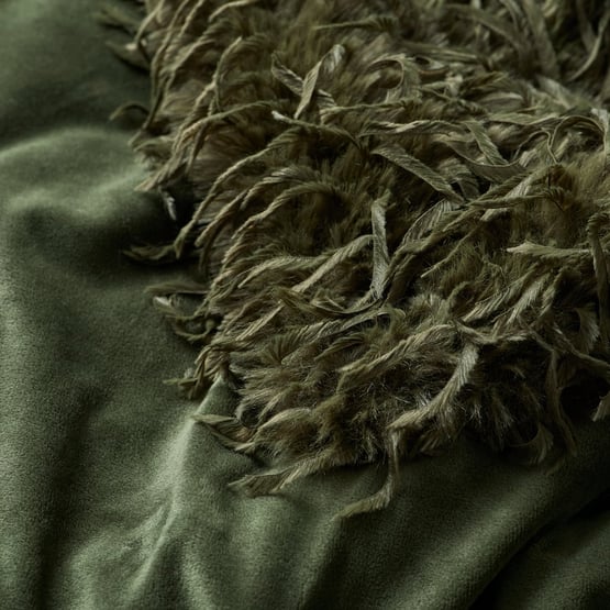 Moritz Ivy Recycled Fur Throw