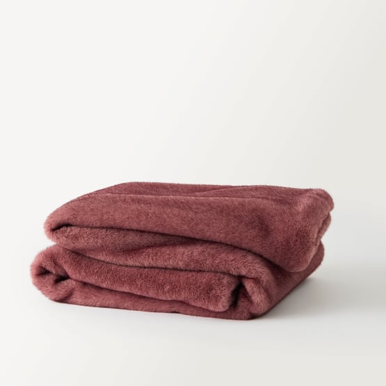 Zurich Mulberry Recycled Fur Throw