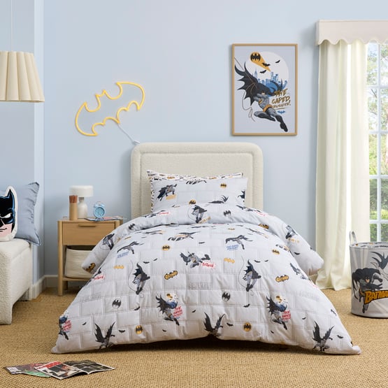 Warner Bros Batman Grey Crusader Quilted Quilt Cover Set