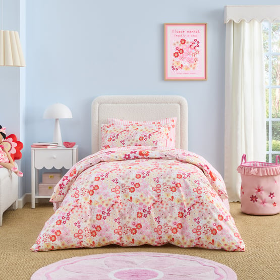 Pocketful Of Flowers Pink Quilt Cover Set
