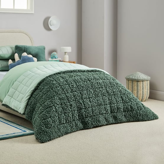 Poodle Green Quilted Faux Fur Blanket