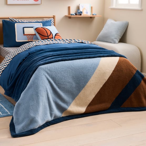 Teddy Diagonal Spliced Navy Blanket 