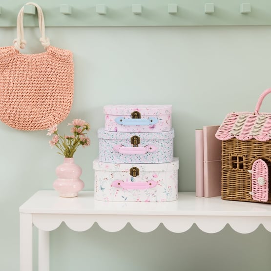 Heirloom Olivia Pink Suitcases Set of 3