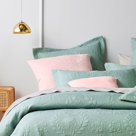 Florida Sage Bedspread Set + Accessories