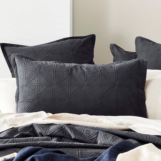 Villa Bedlinen Charcoal Coverlet Separates