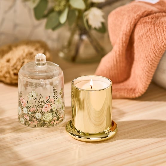 Floristique Fresh Cut Gardenia Candle