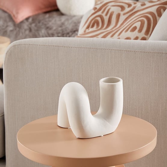 Pipe White Twist Shape Vase 
