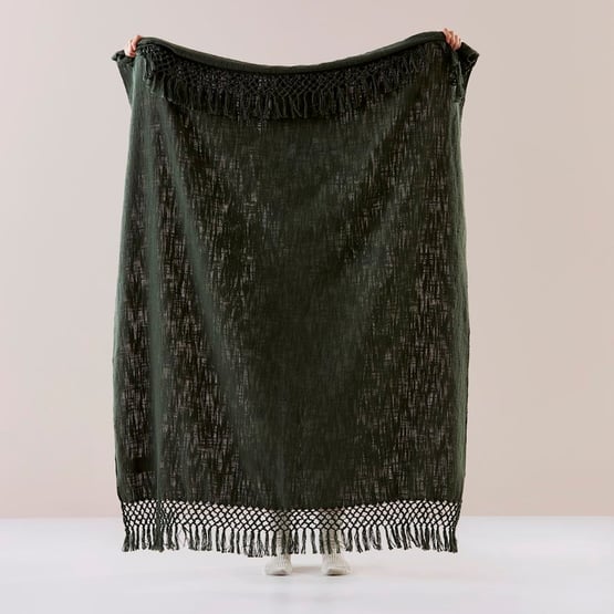 Macrame Pine Knot Throw