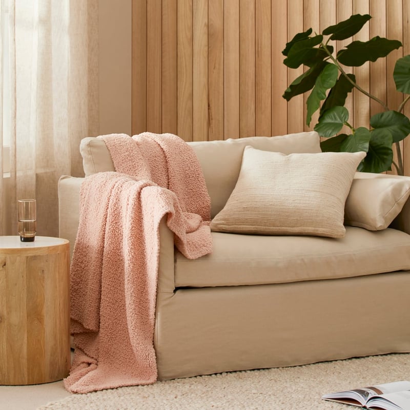 Manhattan Rose Boucle Throw