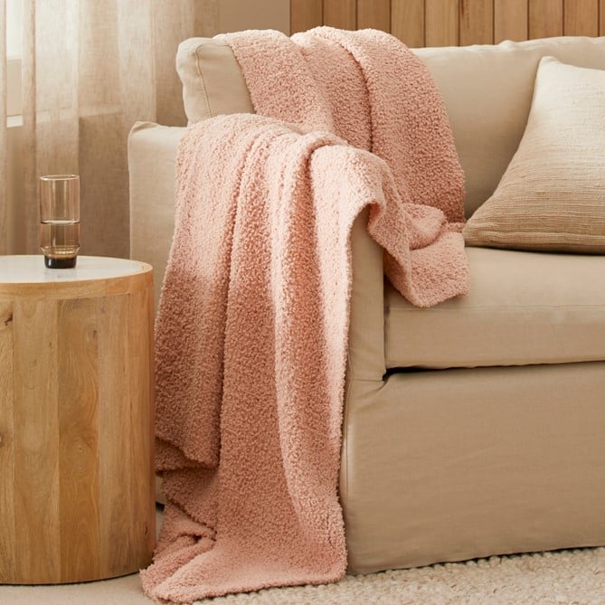 Manhattan Rose Boucle Throw