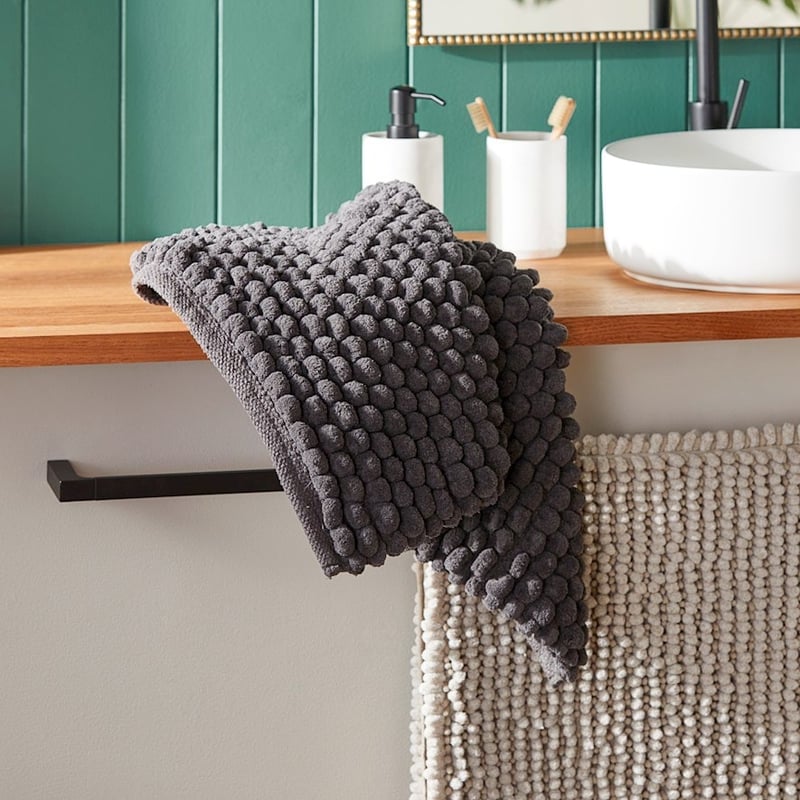 Chunky Coal Bobble Bath Mat