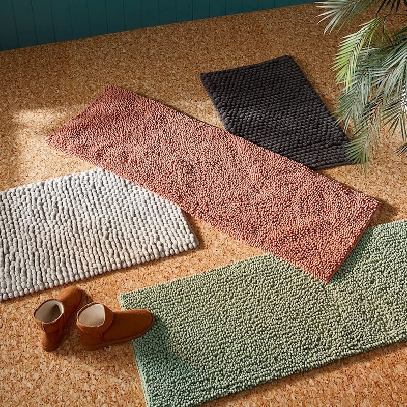 Chunky Coal Bobble Bath Mat