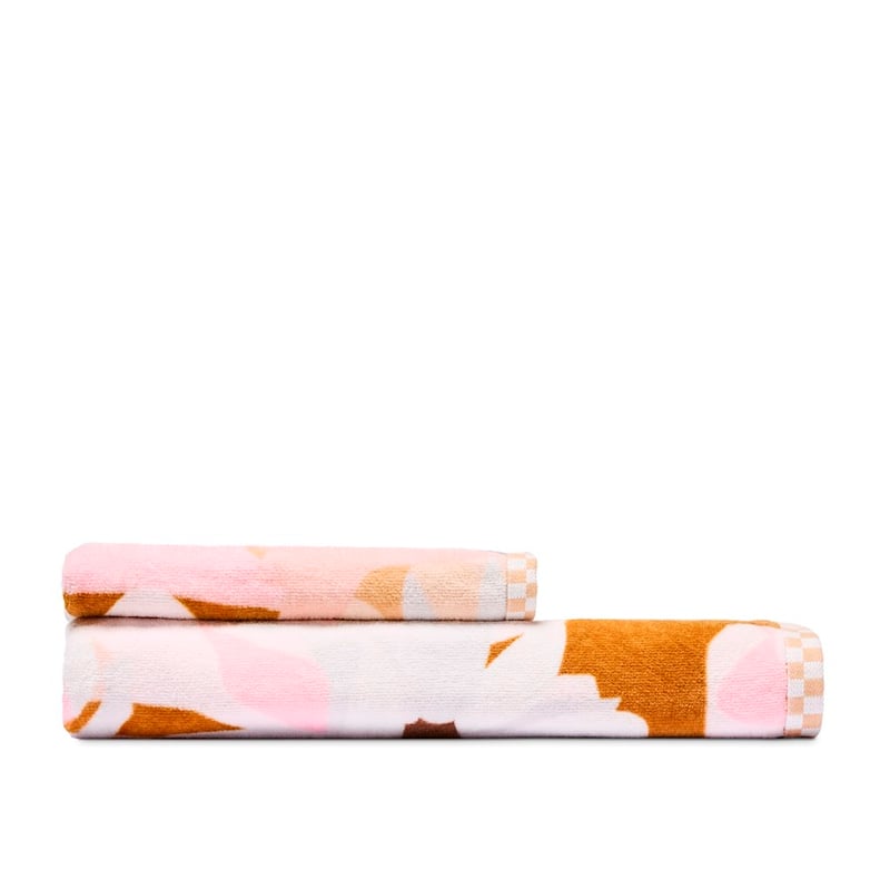 Kimmy Hogan Paper Daisies Whisper Pink Towel Range