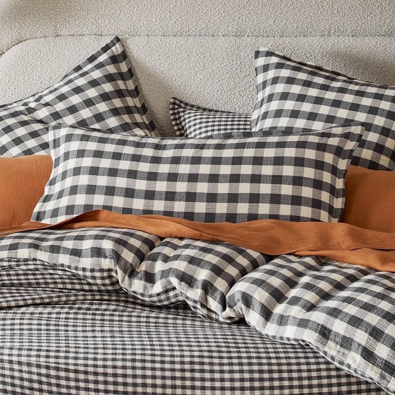 New York Black Check Pillowcases