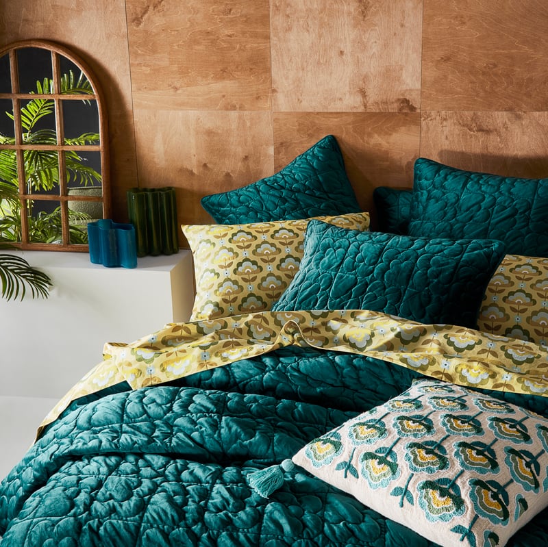Everly Teal Velvet Quilted Pillowcase