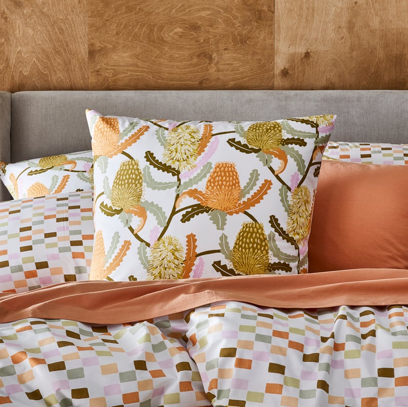 Banksia Multi Bloom Quilt Pillowcase