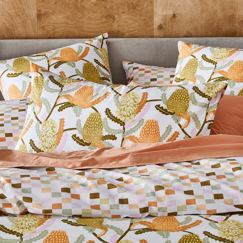 Banksia Multi Bloom Quilt Pillowcase