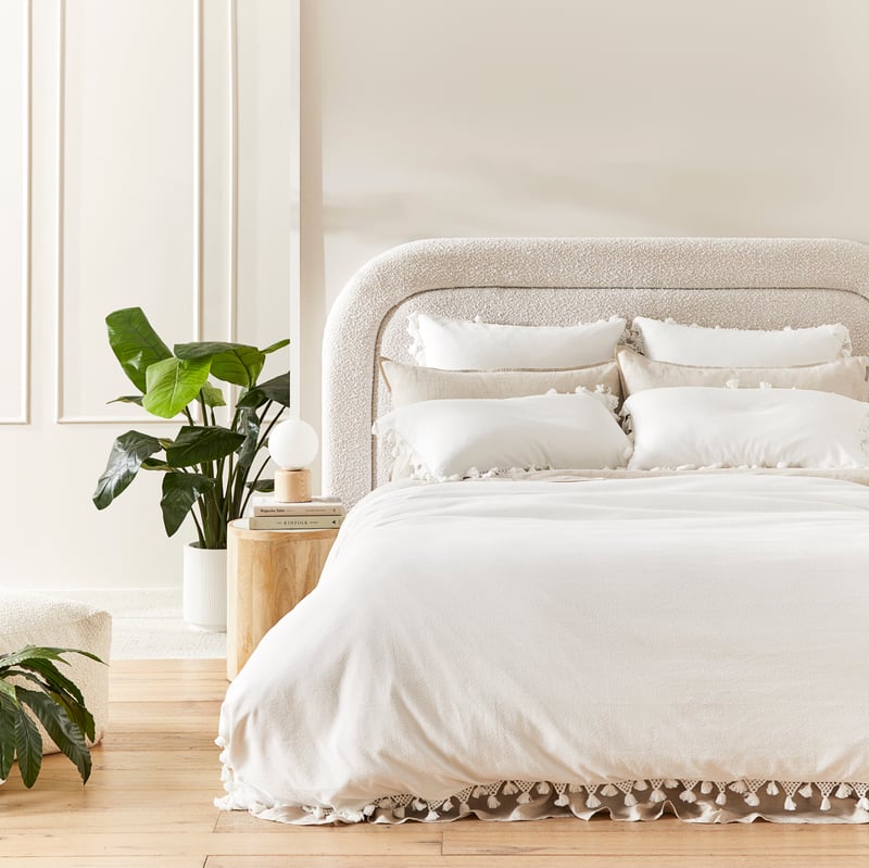 Gracie White Pillowcases