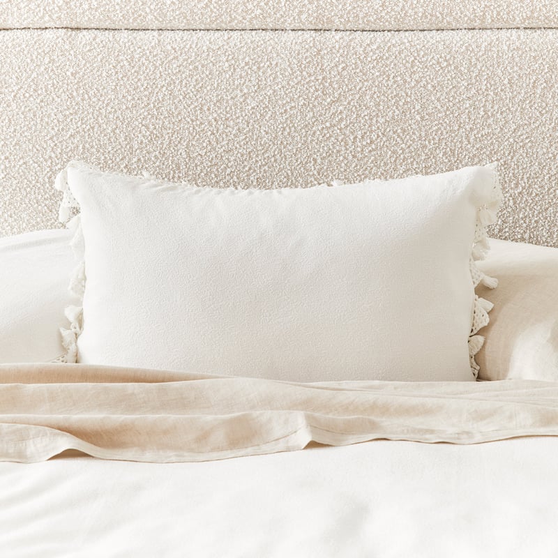 Gracie White Pillowcases