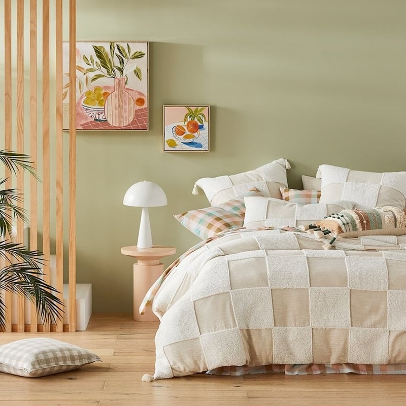 Hallie White Chenille Quilt Cover Separates