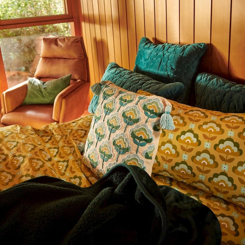 Printed Retro Pear Stems Sheet Set