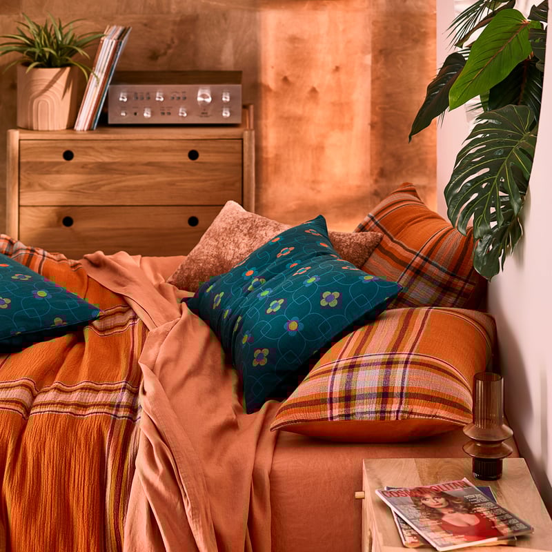 Mackay Oak 3 Drawer Chest