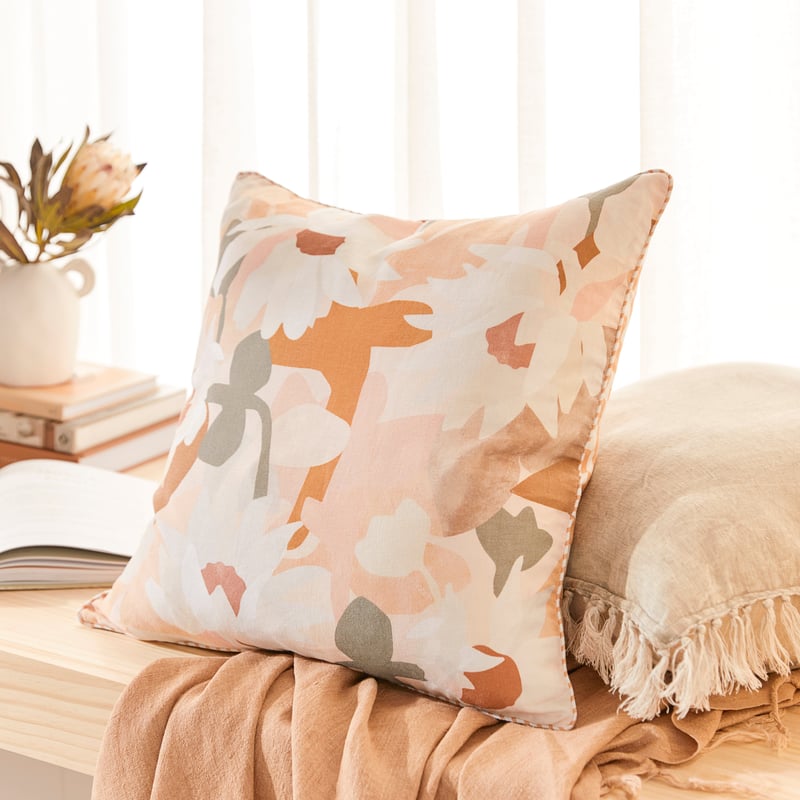 Kimmy Hogan Paper Daisies Linen Cushion