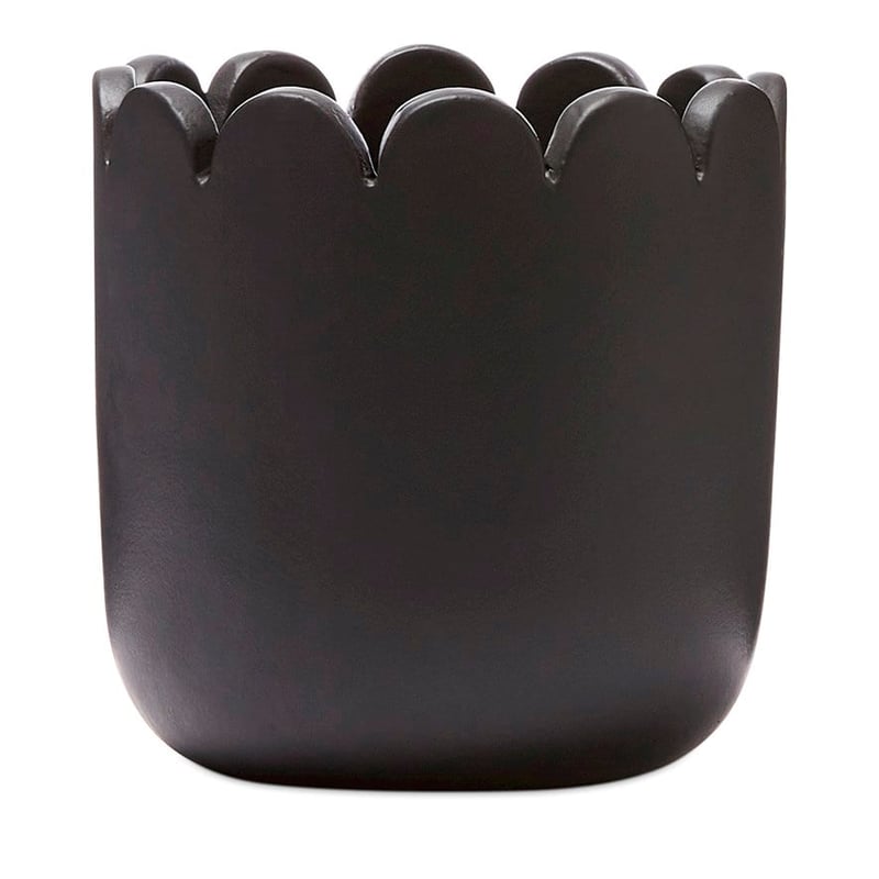 Petal Black Pot